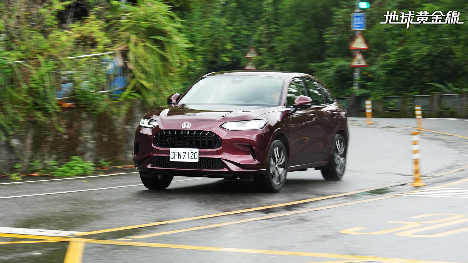 試駕／Honda ZR-V e:HEV帶上質感而來，生而休旅卻暗藏房車操駕魂？
