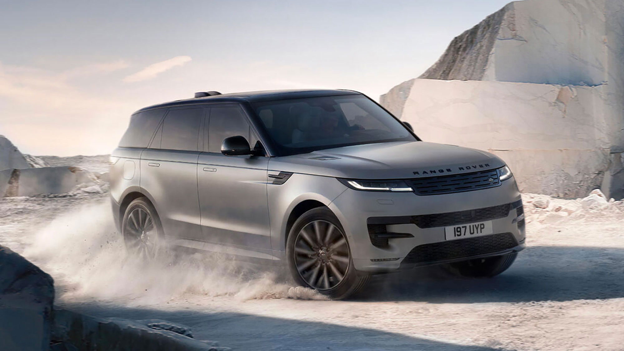 Range Rover Sport Electric正式登場，動態反應直逼V8引擎