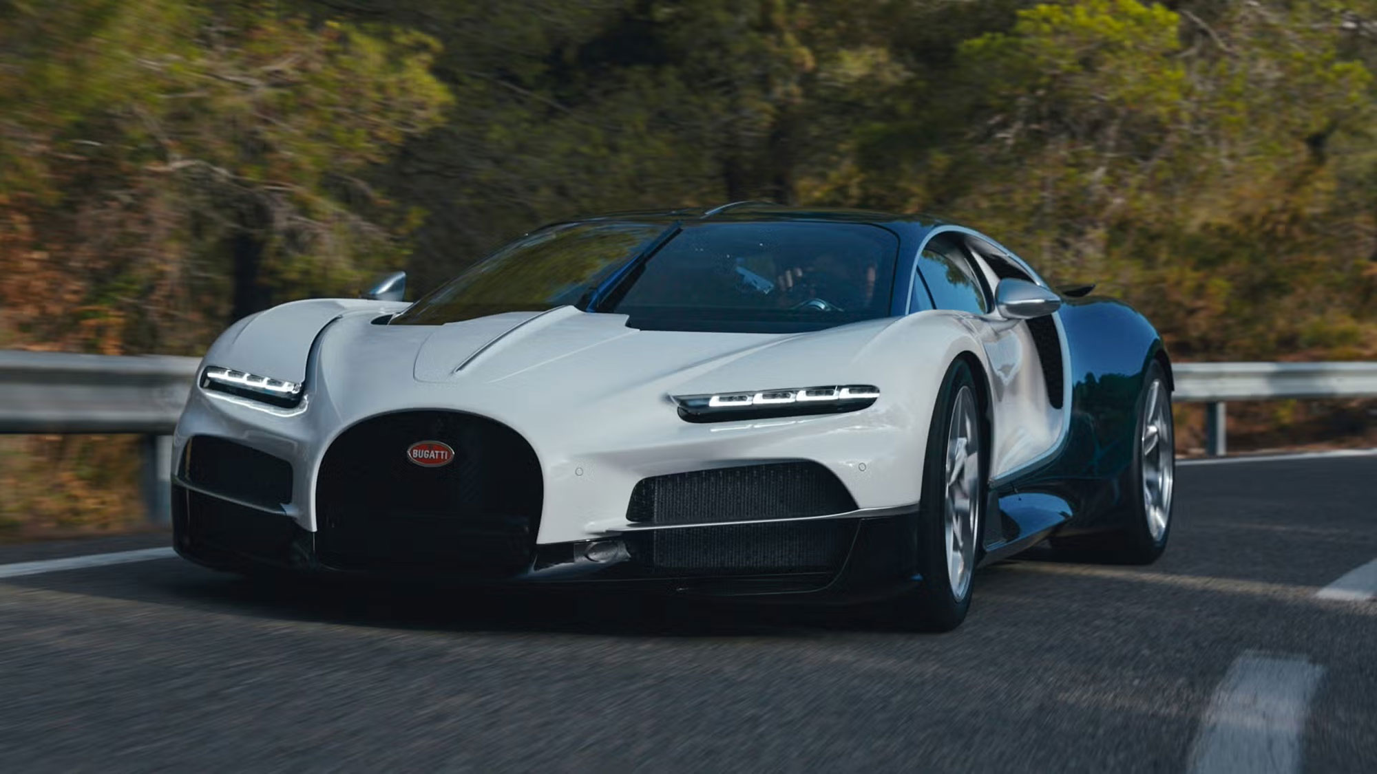 Bugatti拒絕假聲浪，Tourbillon V16展現真實樂章