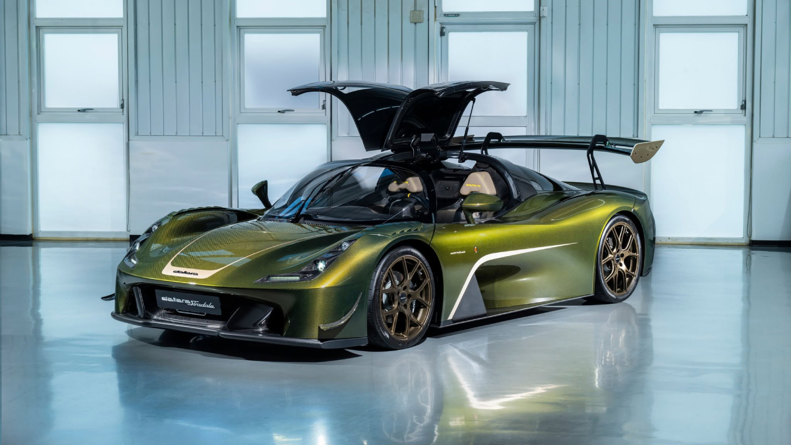 義大利超跑疑「忘拉手煞車」墜谷，Dallara Stradale新車要價千萬