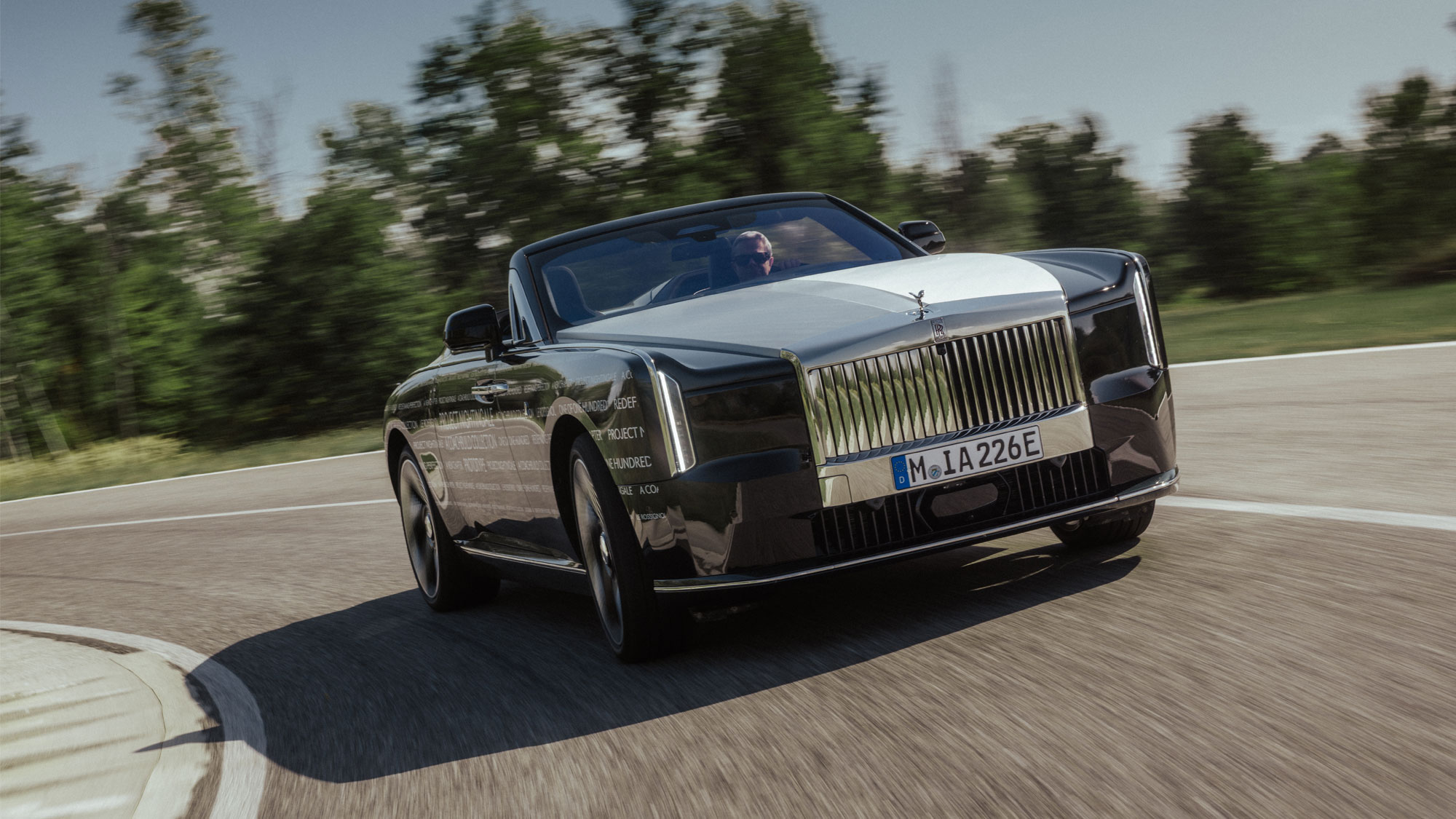 Rolls-Royce Project Nightingale展開全球極限測試，電動敞篷GT迎戰極圈、沙漠
