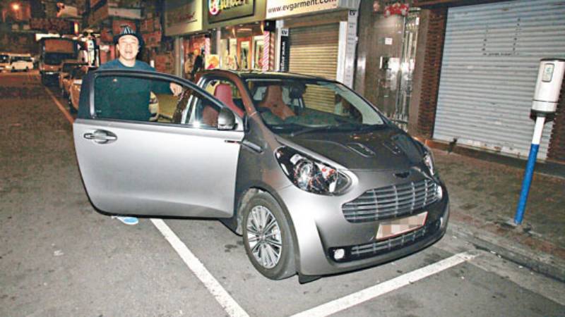 陳奕迅也曾駕駛Aston Martin Cygnet。(圖/翻攝自小紅書)