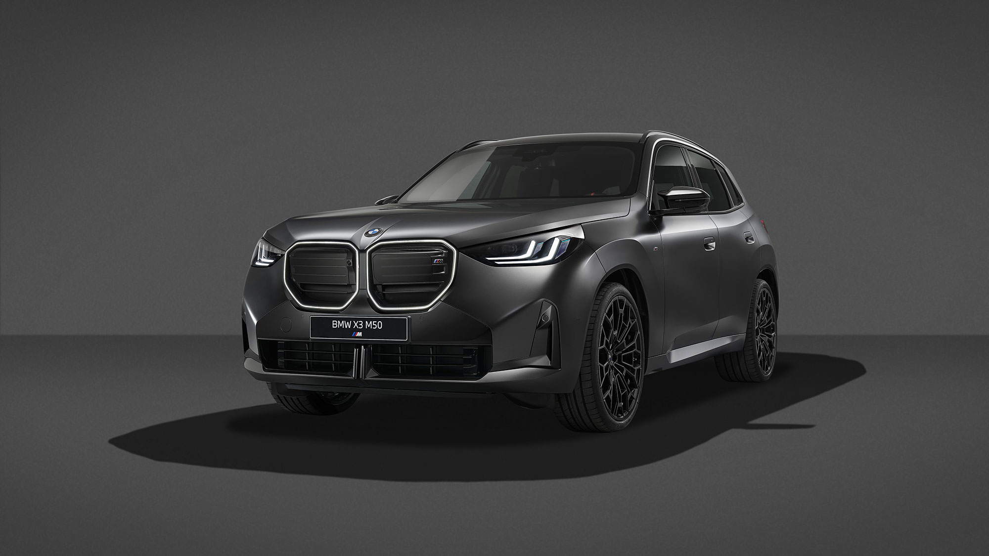 BMW X3 M50 xDrive再升級， Black Package黑化套件同步登場
