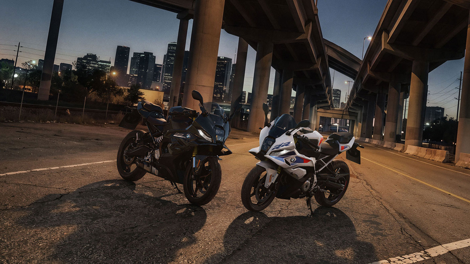 BMW F 450 RR正式登場，輕量化仿賽導入RR家族設計