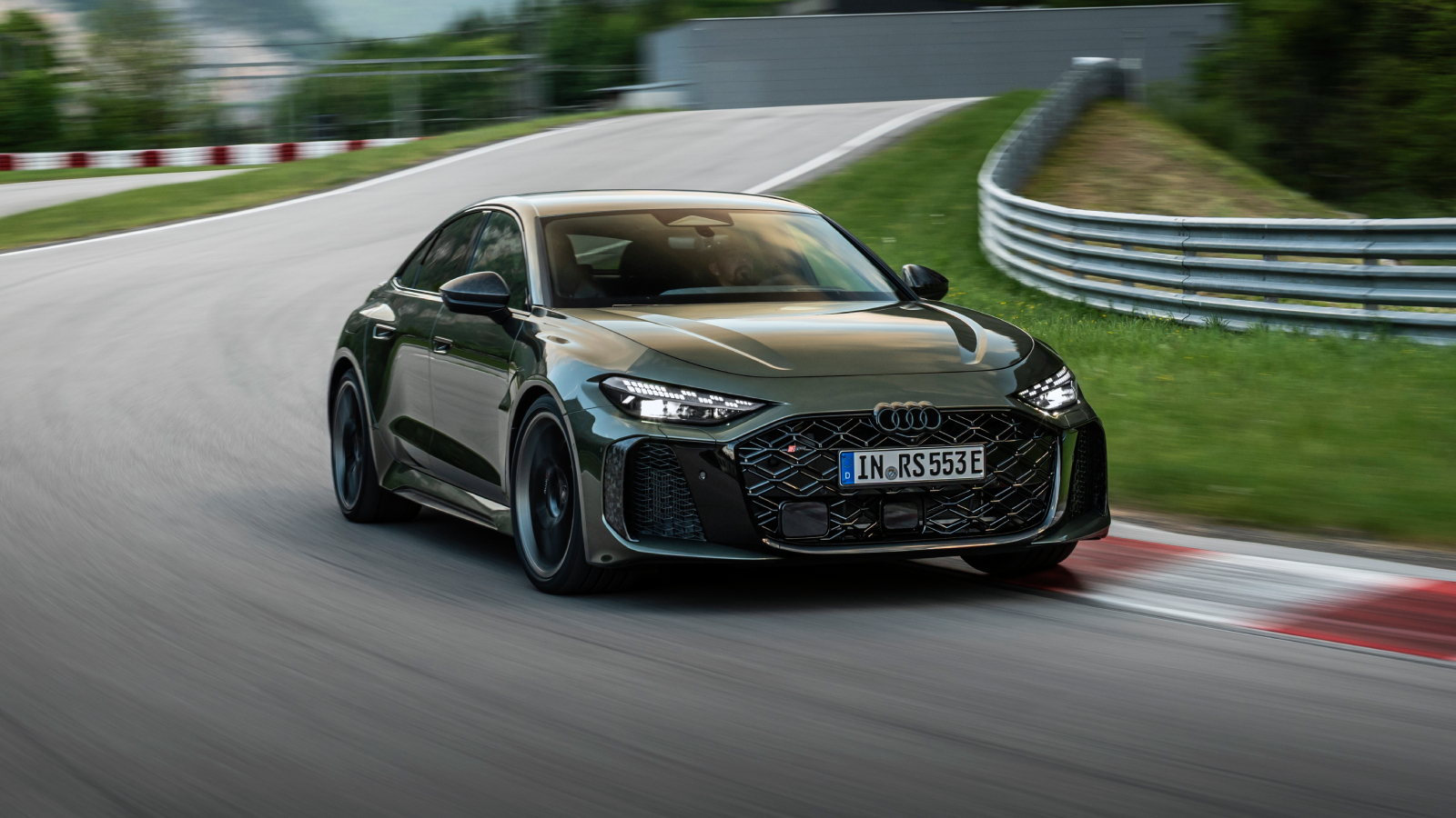 Audi RS 5再現身政府資料！油耗63.5km/L還能純電開、年底前上市