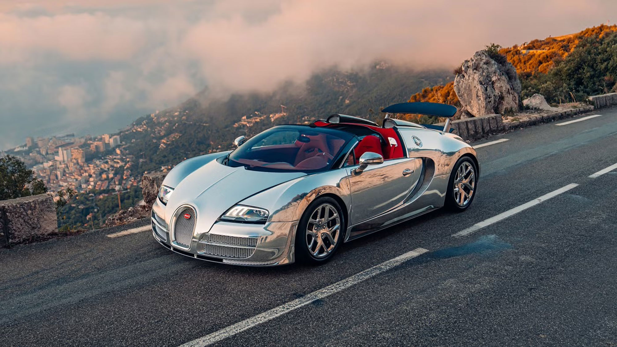 全球唯一鏡面Bugatti Veyron重獲新生，原廠修復重現昔日風采