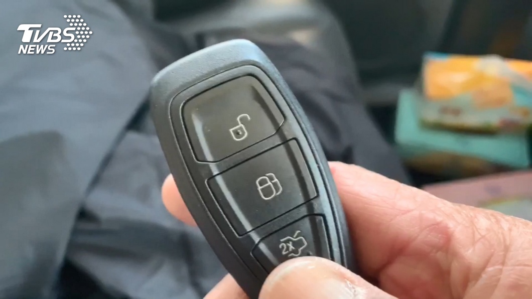 開車族留意「這東西」細菌量嚴重飆高!專家表示「比手機鍵盤髒」:會引發感染