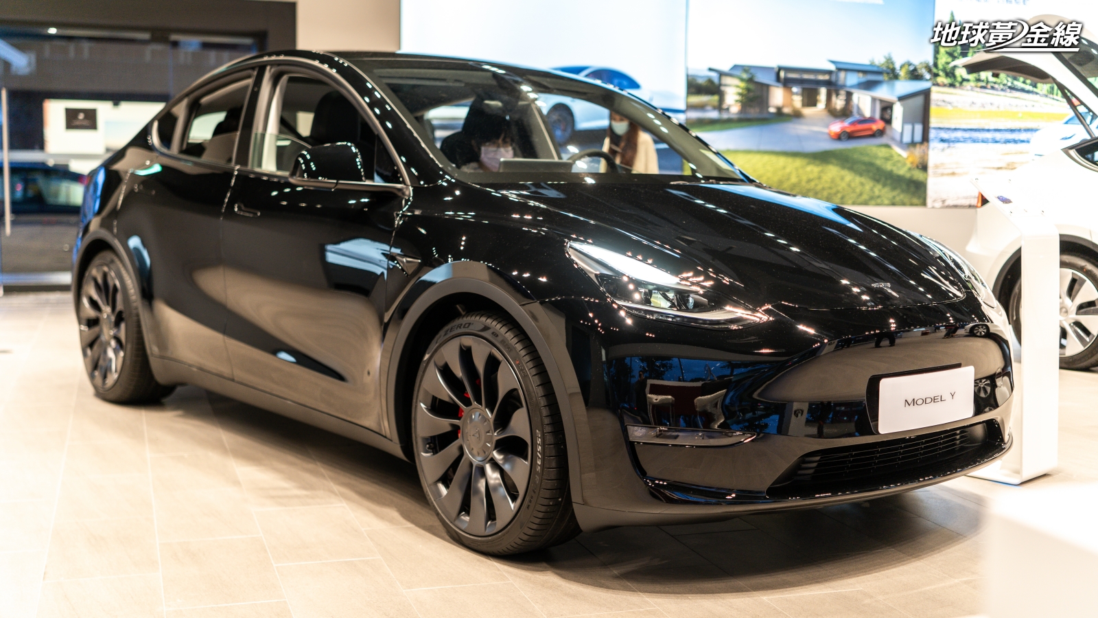 Model Y Segment Model Y有望成為全球銷售前五強! 下一代成本減半售價有望百萬起跳? | 地球黃金線