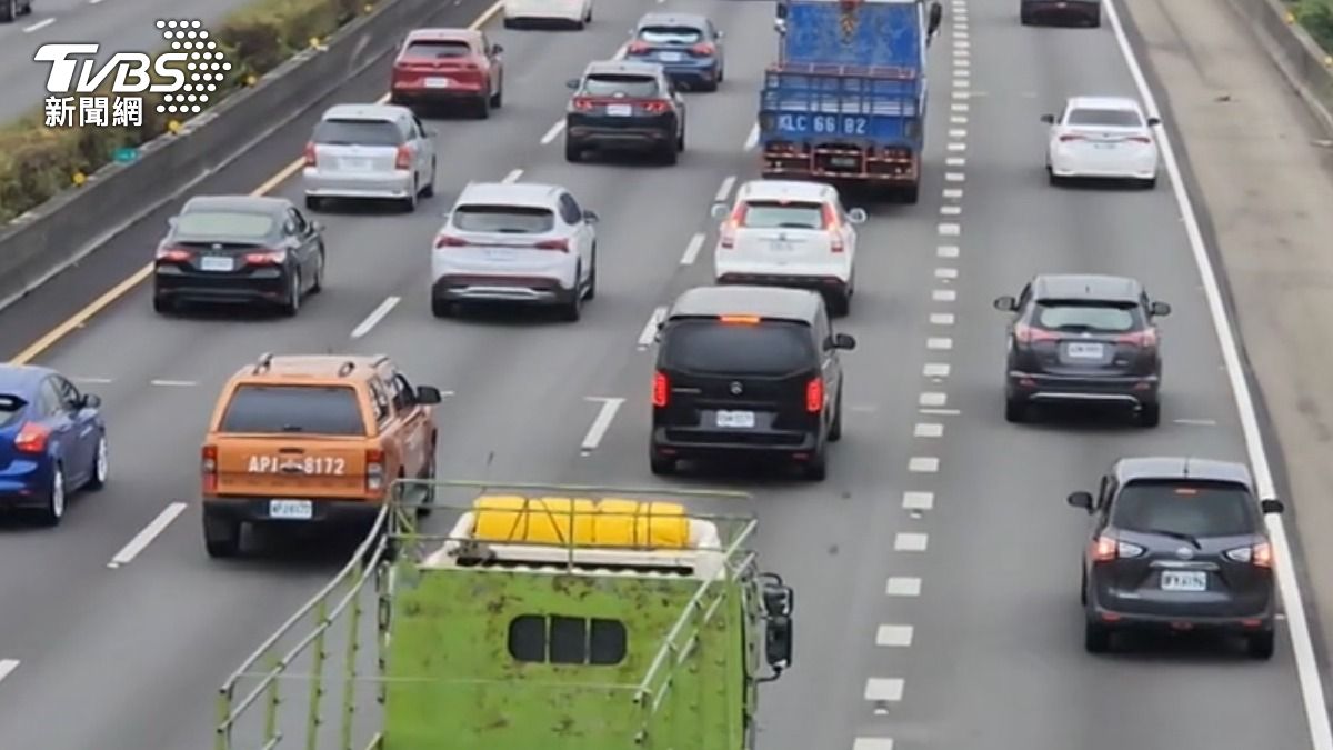 汽車燃料費不叫燃料稅而會更名「公路使用養護管理費」！電動車預計徵收時間出爐