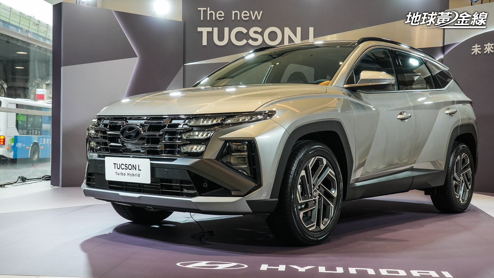 小改Tucson L售價101.9萬起上市,雙動力6車型等級入主門檻降1萬
