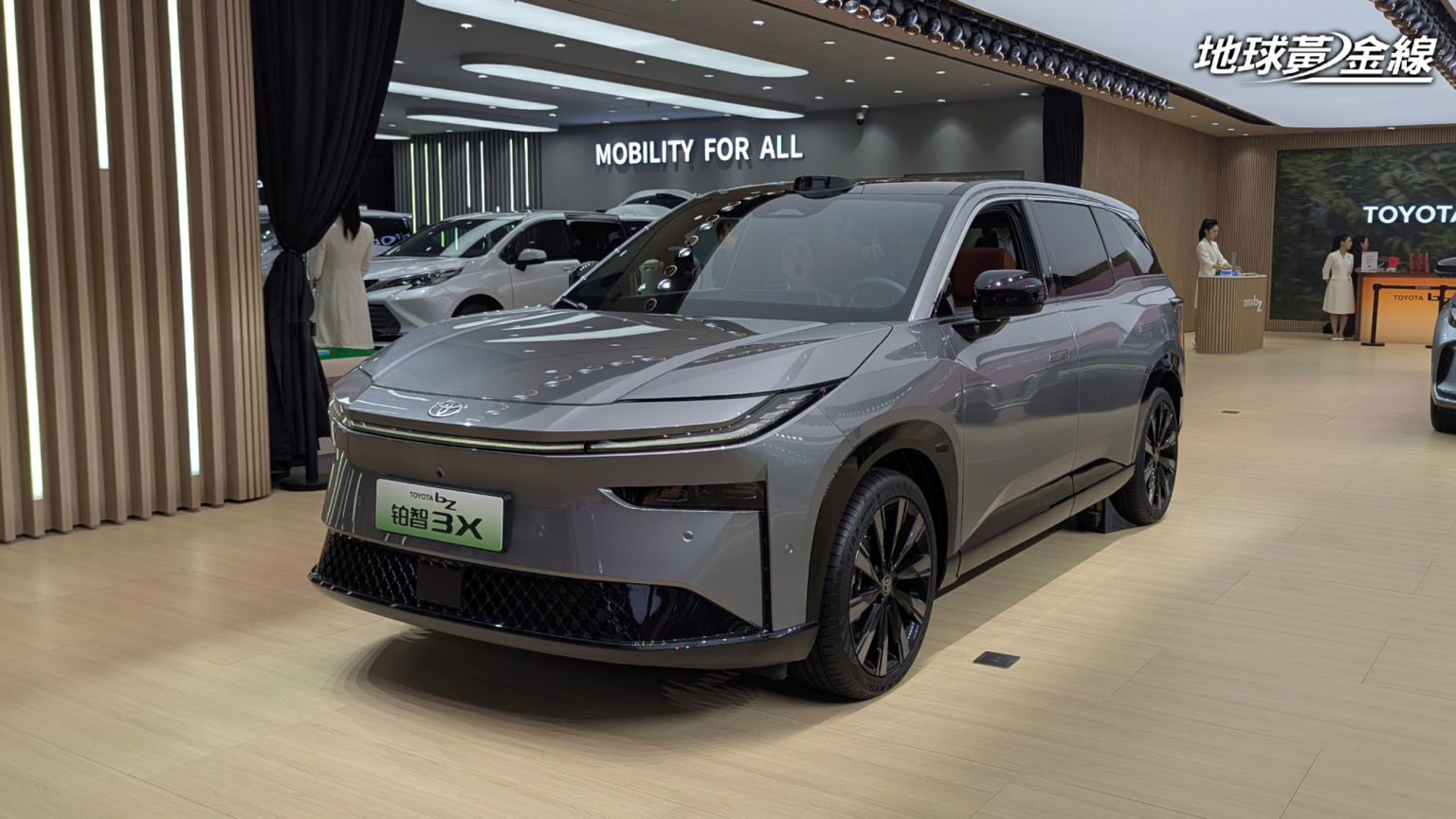 Toyota上海車展秀bZ家族！現場直擊bZ7再加碼bZ5越野版與bZ3X露營套件 | 地球黃金線