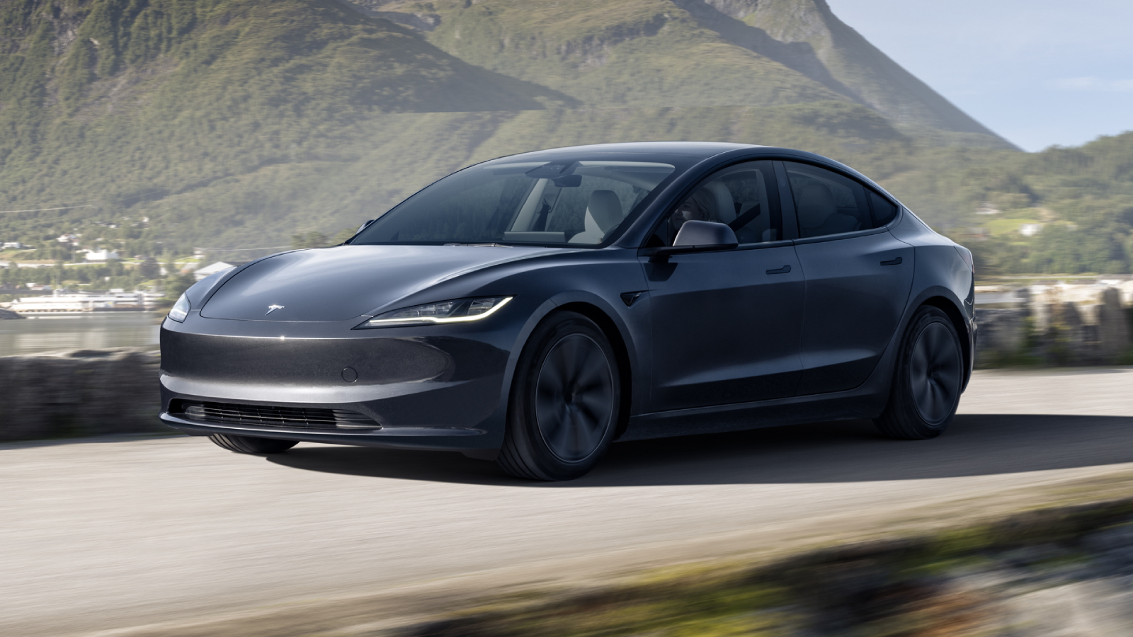 女童搭Model 3打翻水遭求償4.1萬,特斯拉官方回應司機公開道歉了