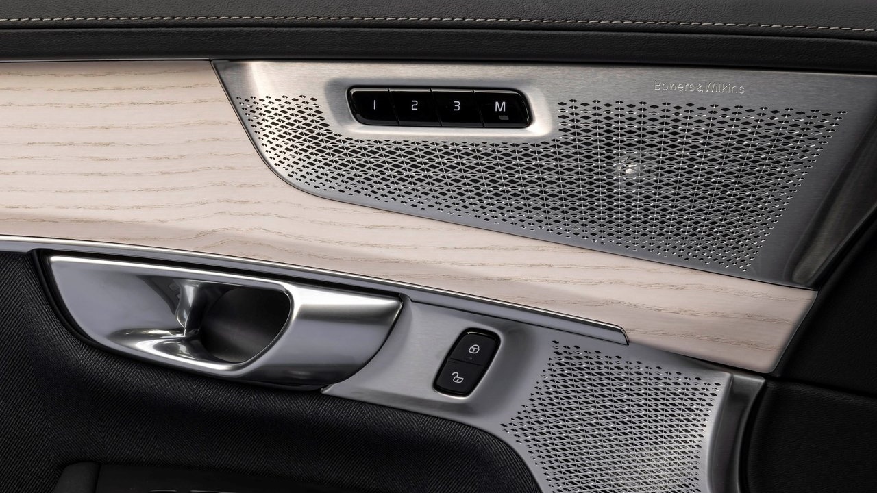 B&W和Harman Kardon一家親?Harman收購Sound United擴大車用音響版圖