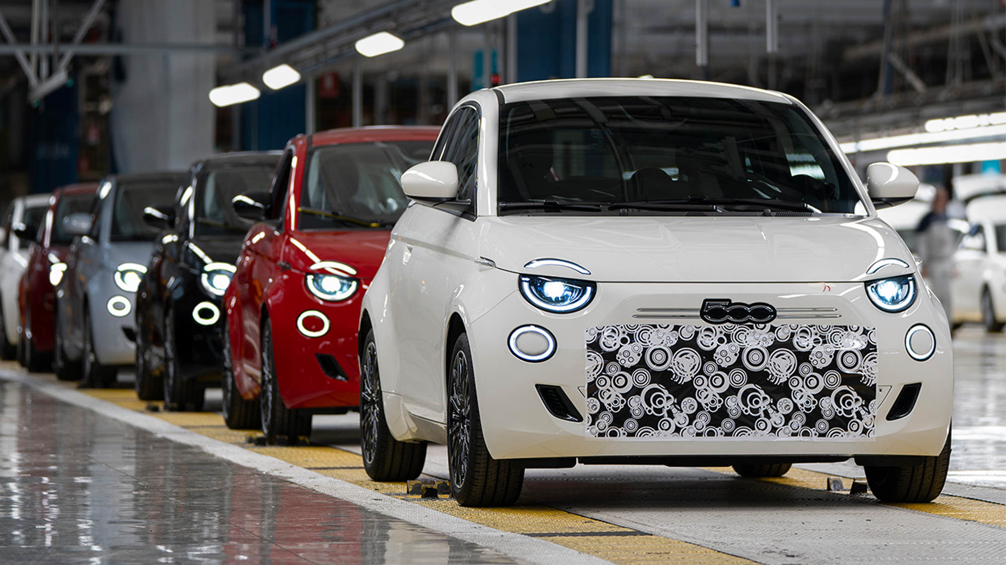 Fiat 500 Hybrid登場在即,首批試裝車下線