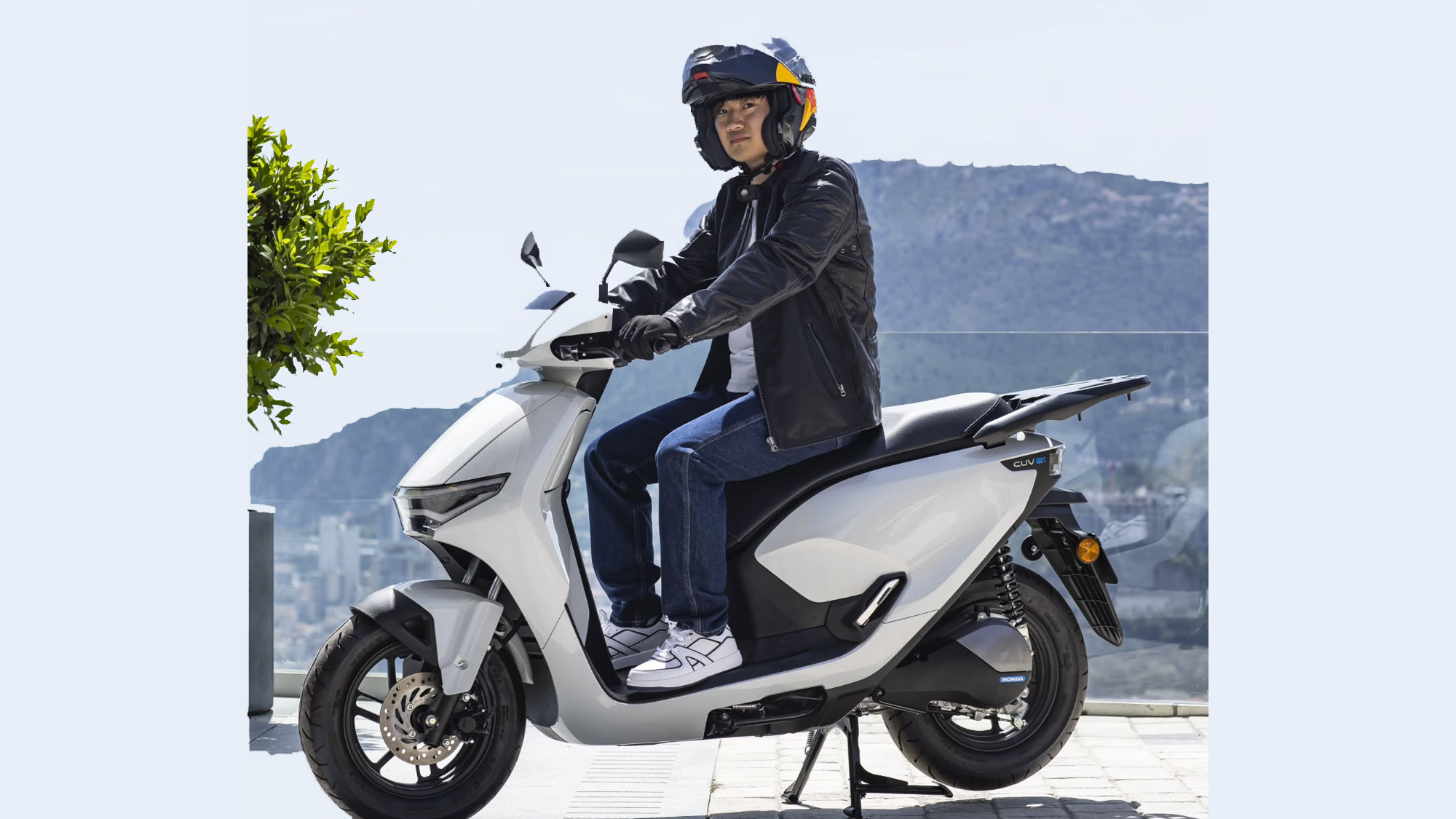 Honda全新電動速克達CUV e:,F1車手角田裕毅暢遊摩納哥