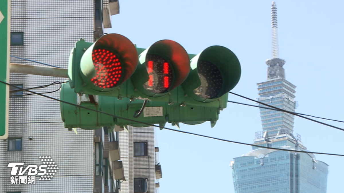台北市2025年7月起縮短740處路口紅燈秒數!最多減50秒讓騎士不在太陽下曝曬