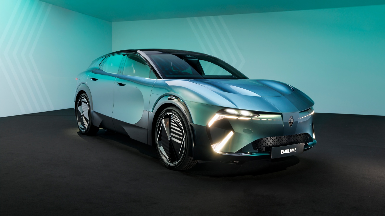 Renault Emblème展現汽車減碳極限,移動實驗室實踐淨零願景