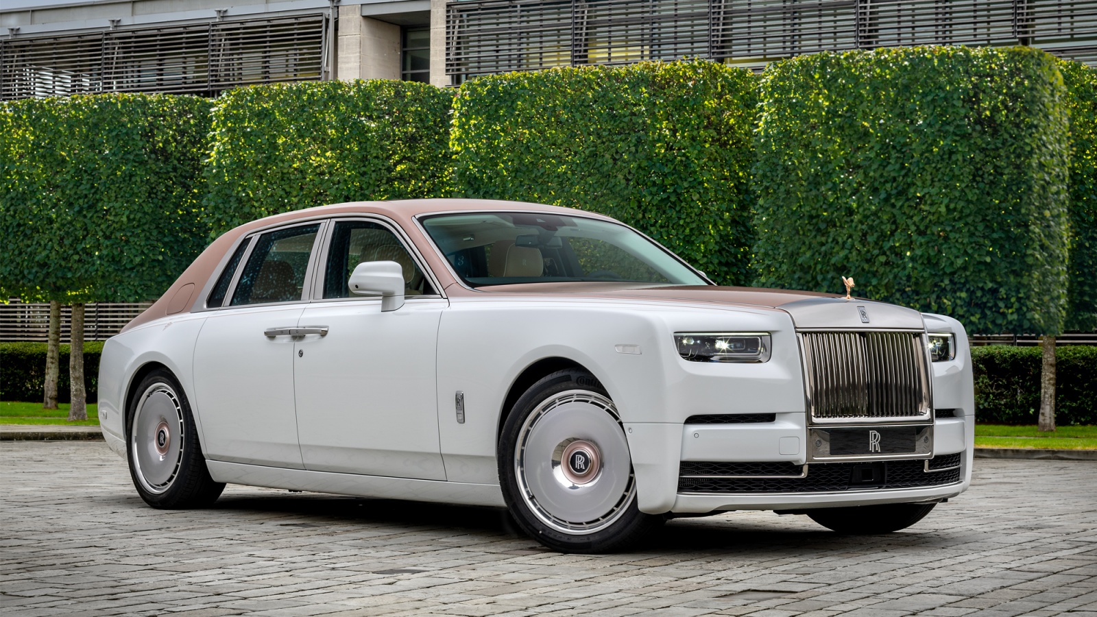 全球唯一Rolls-Royce Phantom Dentelle，絕美蕾絲刺繡化作極致奢華藝術車