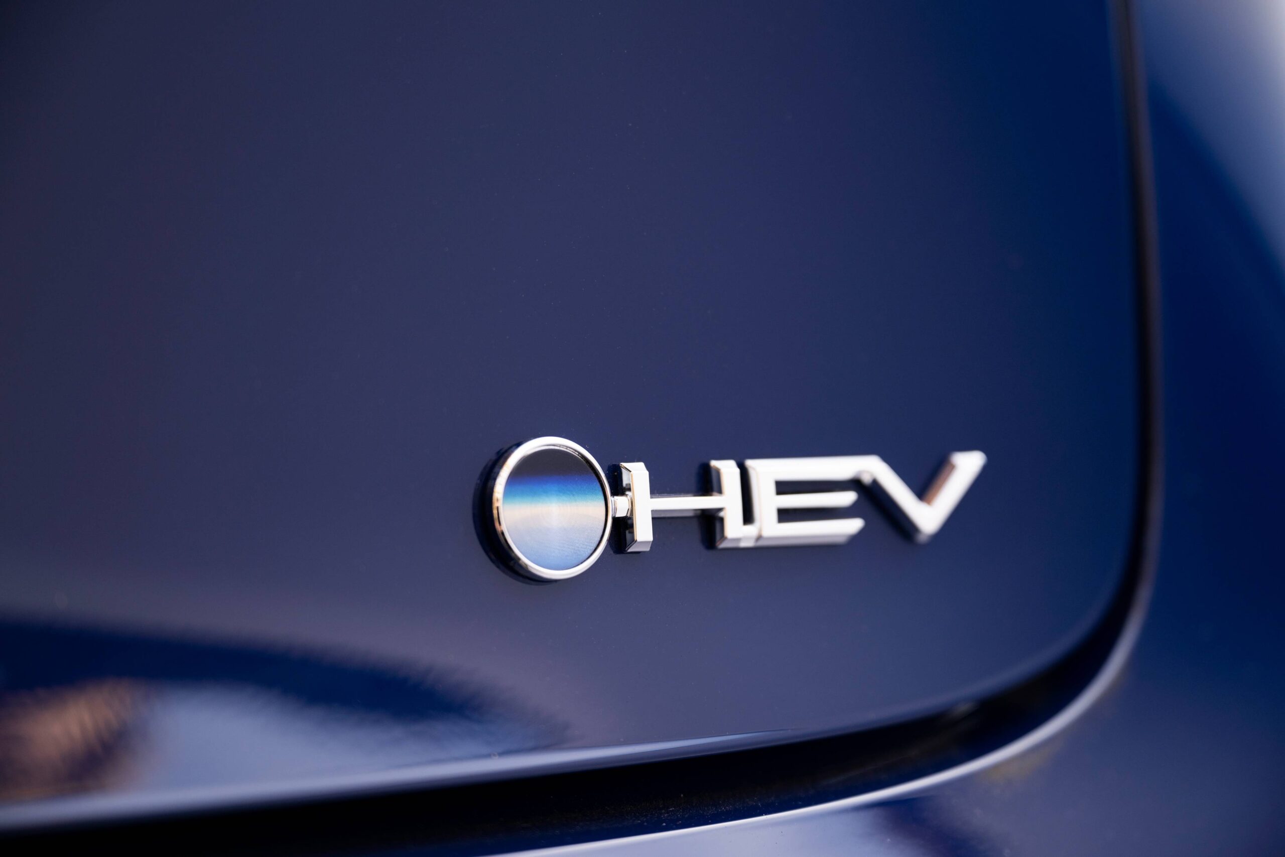 Toyota油電車熱銷抵禦美國關稅衝擊，全球銷售與生產再創新高| 地球黃金線