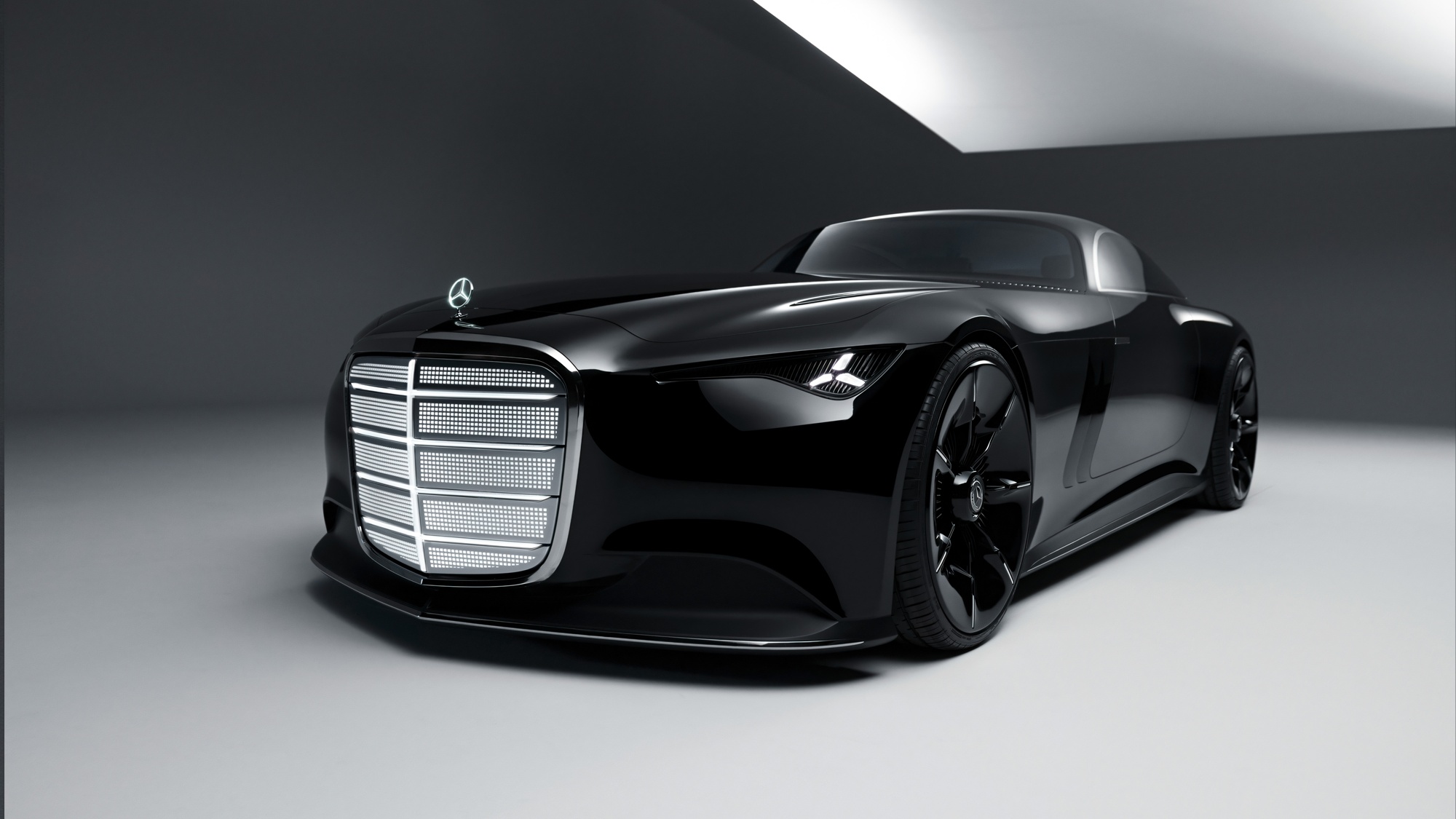 M-Benz Vision Iconic以未來科技重塑經典之姿,開啟品牌新標誌時代