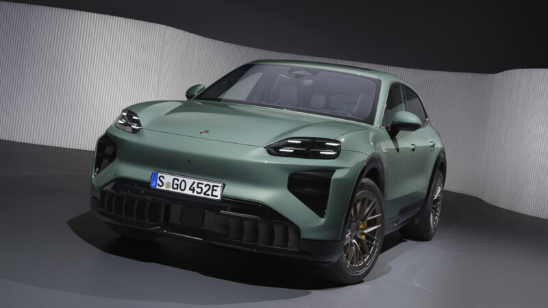 Cayenne Turbo Electric