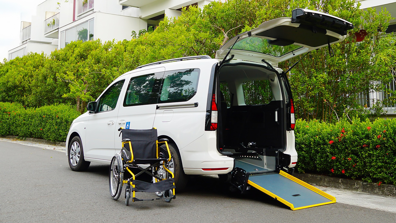 Caddy Maxi EasyLife售價146.5萬起上市，多業者選擇滿足移動需求| 地球