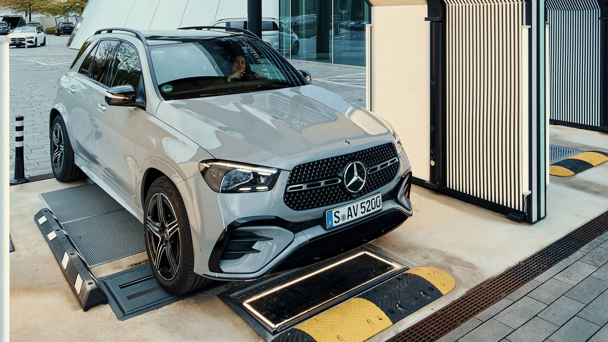 M-Benz加入德國IPAI創新平台！賓士加速AI佈局、深化科技競爭力