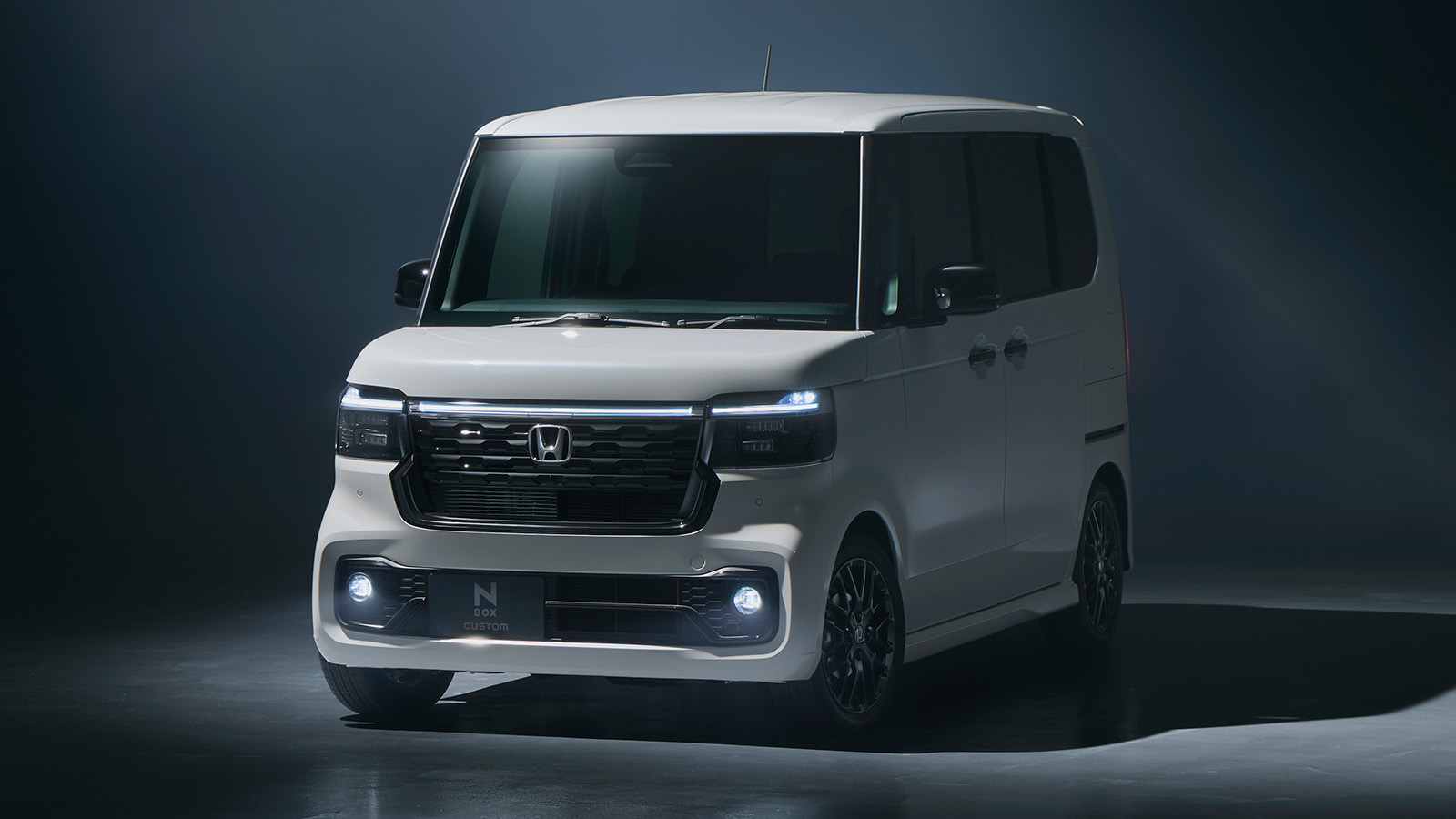 本田再推新K-Car！黑化N-Box Custom竟有自然進氣、渦輪雙動力