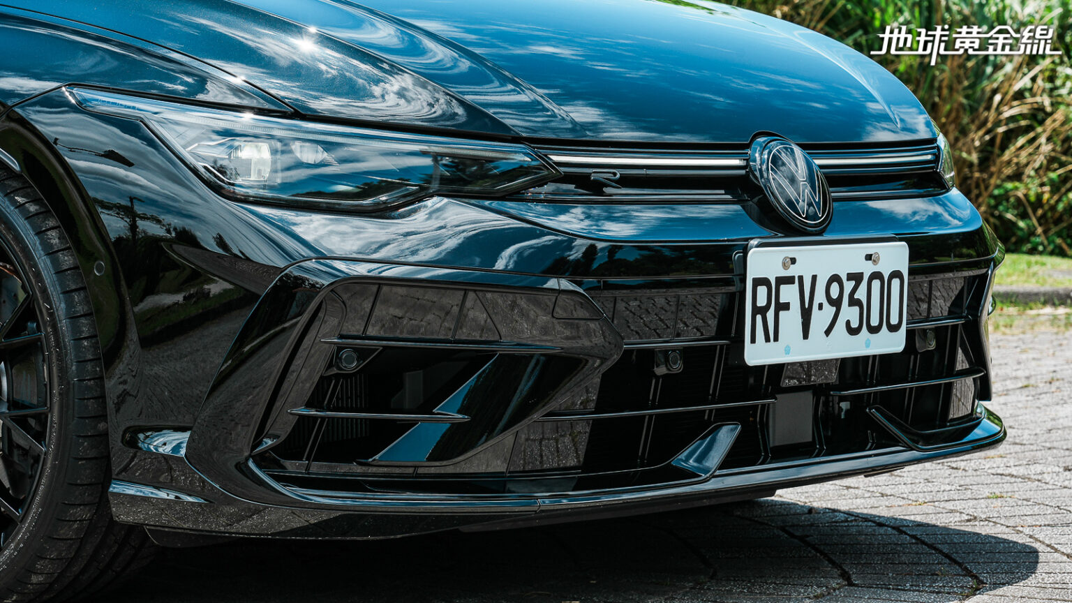 Golf R Black Patch 試駕/Golf R Black Edition黑化妝點,性能樂趣不減性價比更勝一籌 | 地球黃金線