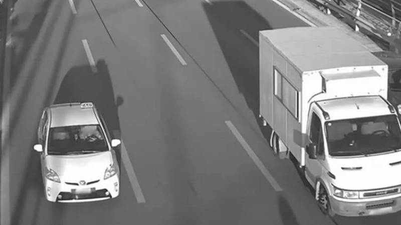 希臘數十個科技執法1個月抓萬件闖紅燈！年底前裝2000組設備是發現太好用？