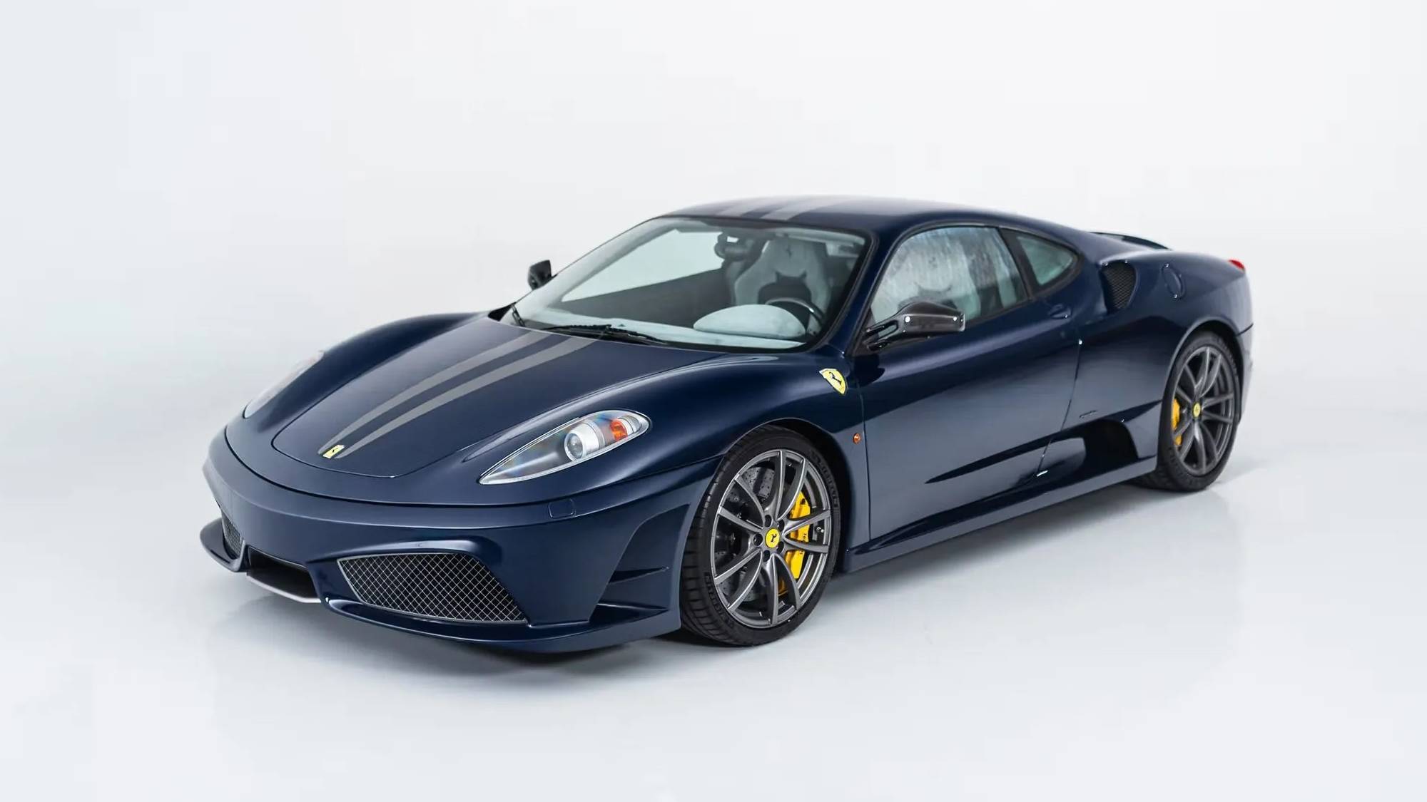 Ferrari史上第一輛430 Scuderia現身市場！神秘藍色塗裝、專屬座駕掀收藏熱潮