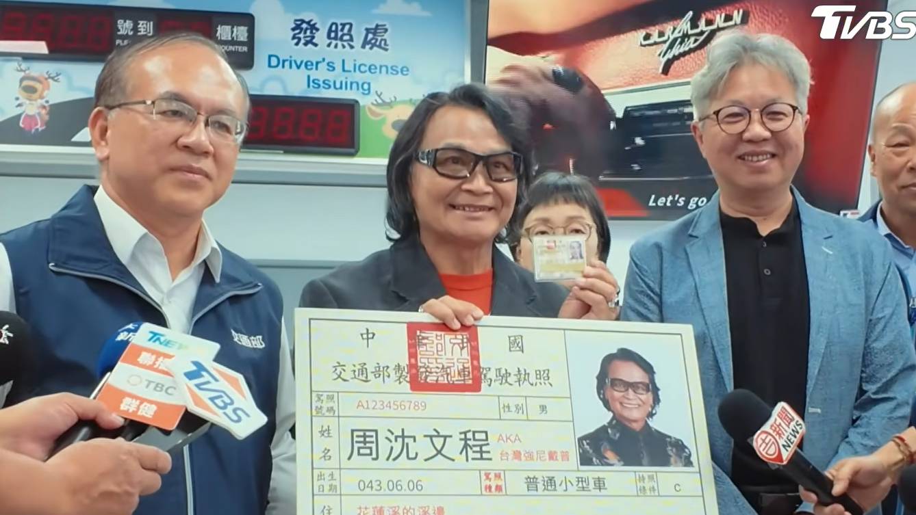 70歲高齡換照新制「沒換罰3600元」！沈文程71歲親自體檢上課：別嫌麻煩