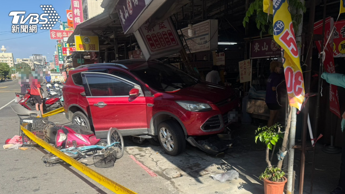 全台掀毒駕連環爆！逆向衝撞店家、翻覆火燒車驚悚畫面全曝光