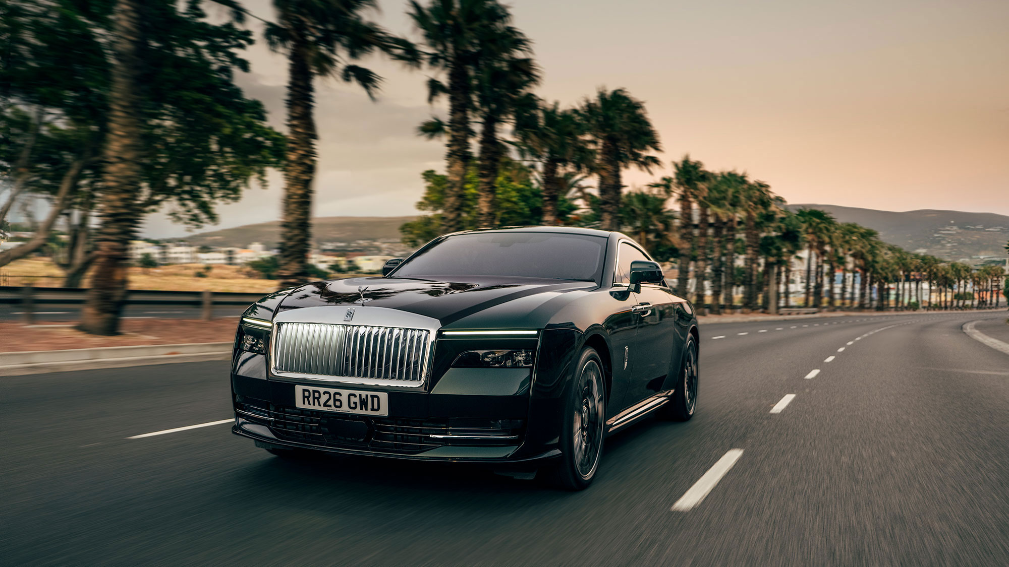 Rolls-Royce Spectre Series II登場，679匹馬力Black Badge化身史上最強勞斯萊斯