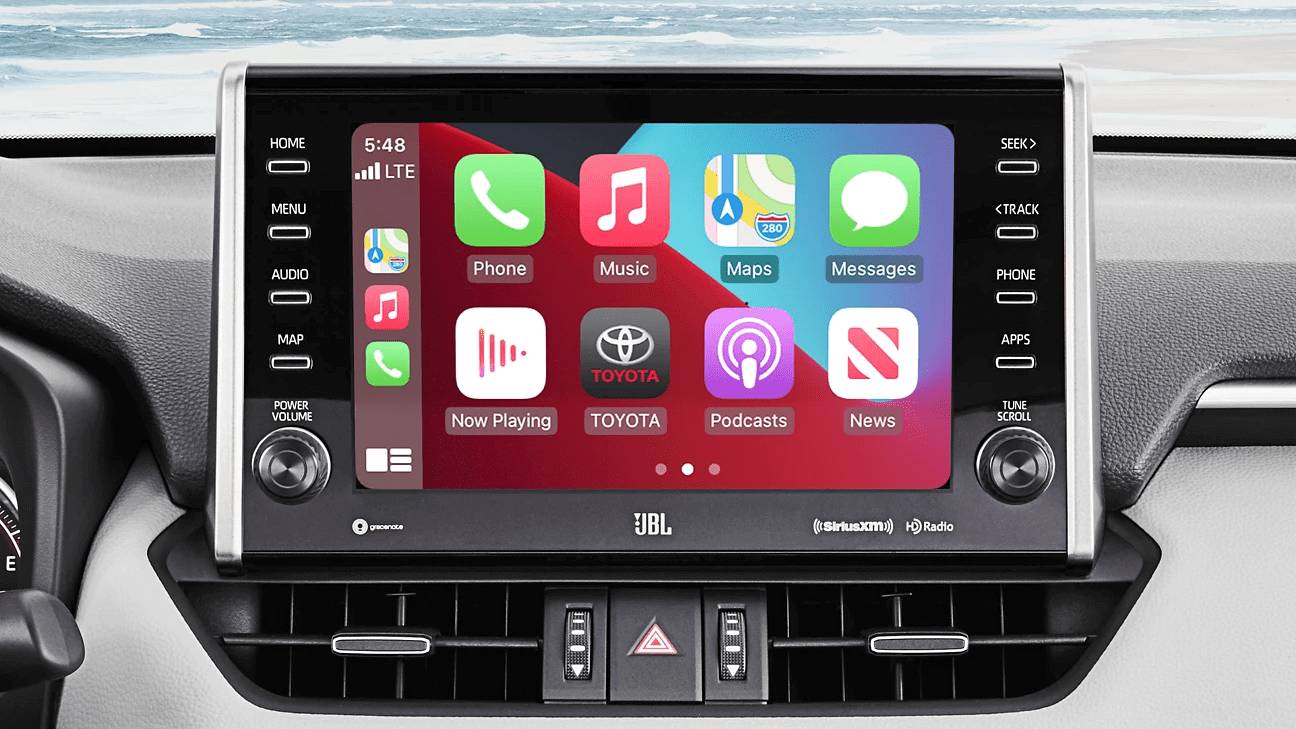 iOS 27的一大重點，就是將更智慧化的Siri AI延伸至CarPlay。（圖／Toyota提供）