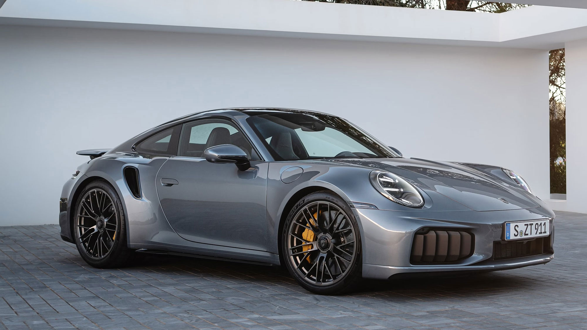 Porsche獲利慘跌祭出2035新策略！保時捷出手砍車型：不會有純電911