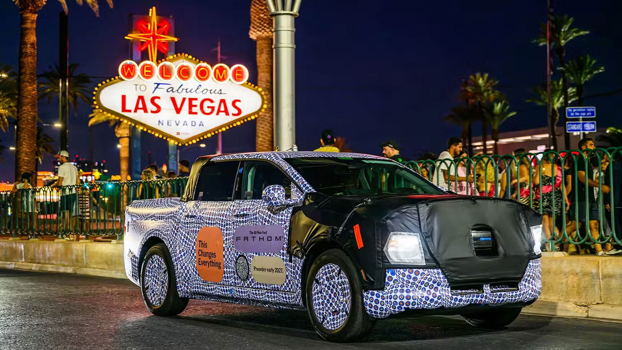 Ford全新純電皮卡Fathom現身拉斯維加斯！福特2027年正式量產